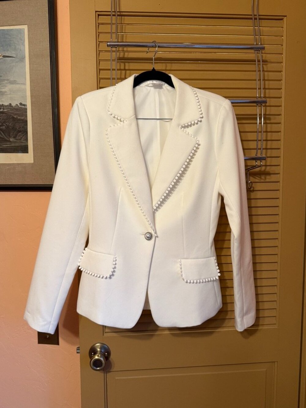 VENUS White Blazer & Shorts Set – Pearl Trim Two-Piece Size 2 - Picture 6 of 8